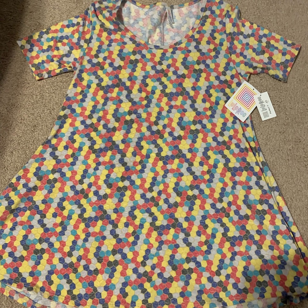 Lularoe shirt